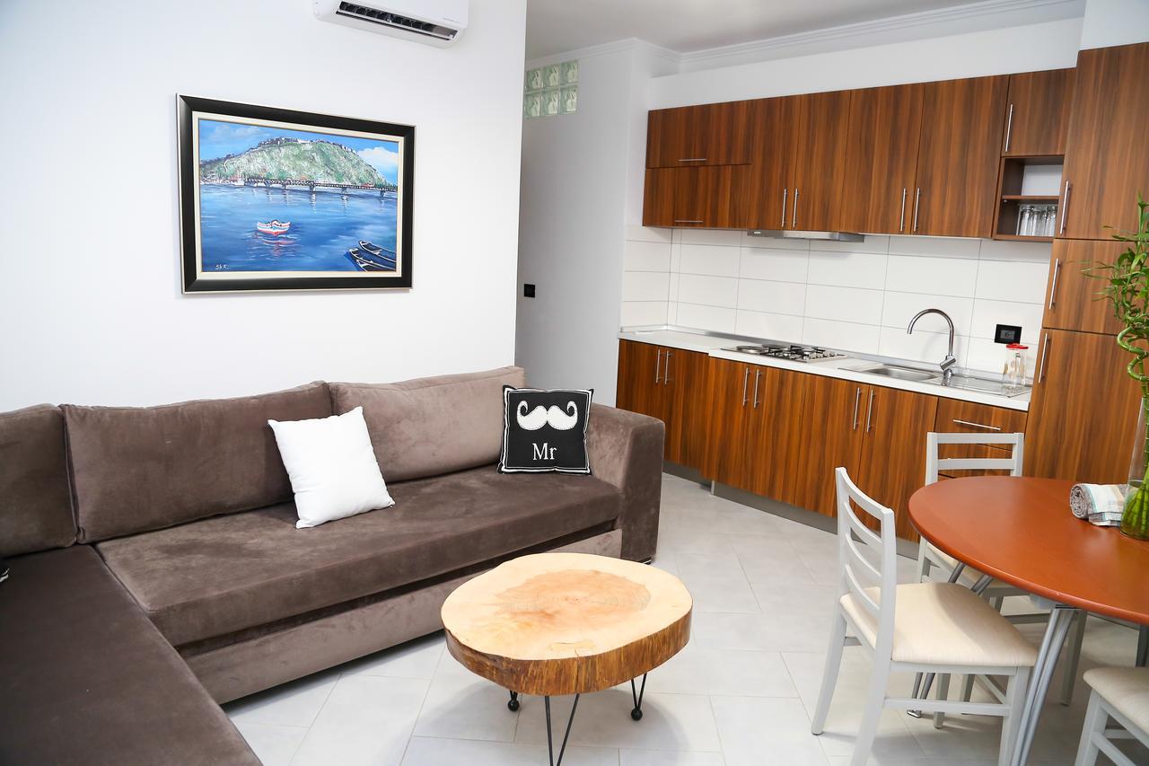 Carpe Diem Apartments-Hotel Shengjin Exterior photo